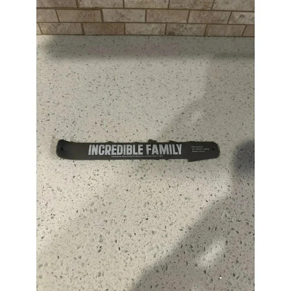 Disney Parks Pixar The Incredibles Incredible Family Slap Bracelet sd - Picture 2 of 3
